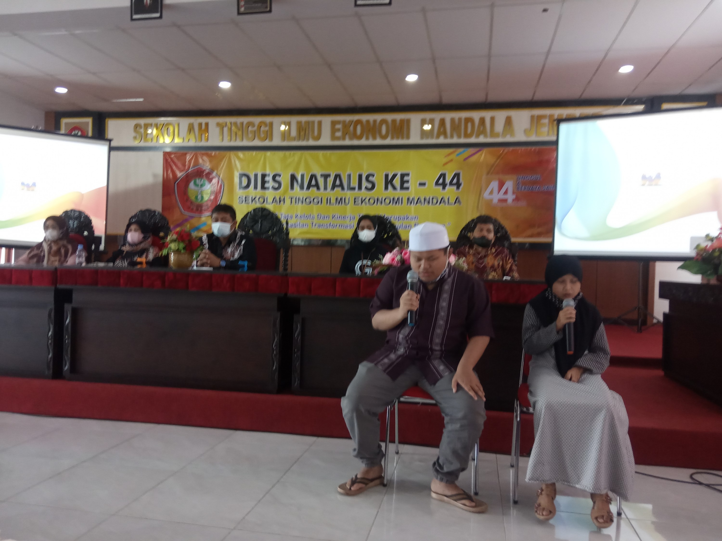 Berpartisipasi Mengisi Acara di Santunan Anak yatim dI STIE MANDALA